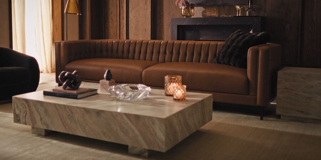 Floor lamp and candlelight in a lounge